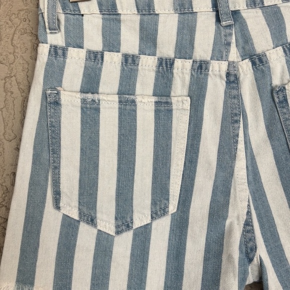 Buddy Love Blue & White Stripe High Rise Distressed‎ Soft Denim Shorts NWT - Picture 4 of 11